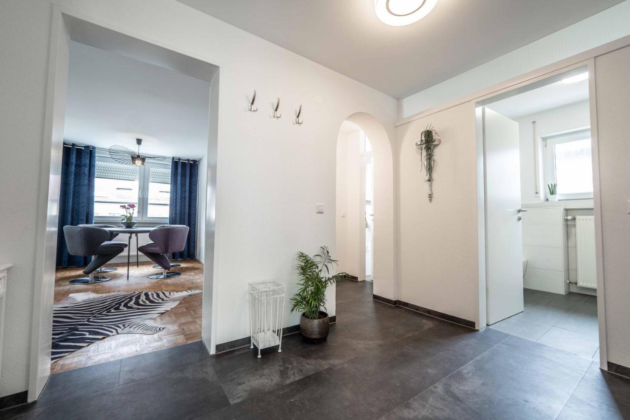 City Wohnung Fn L 5 Klimatisiert Mit Balkon Und Kueche FDH Buitenkant foto